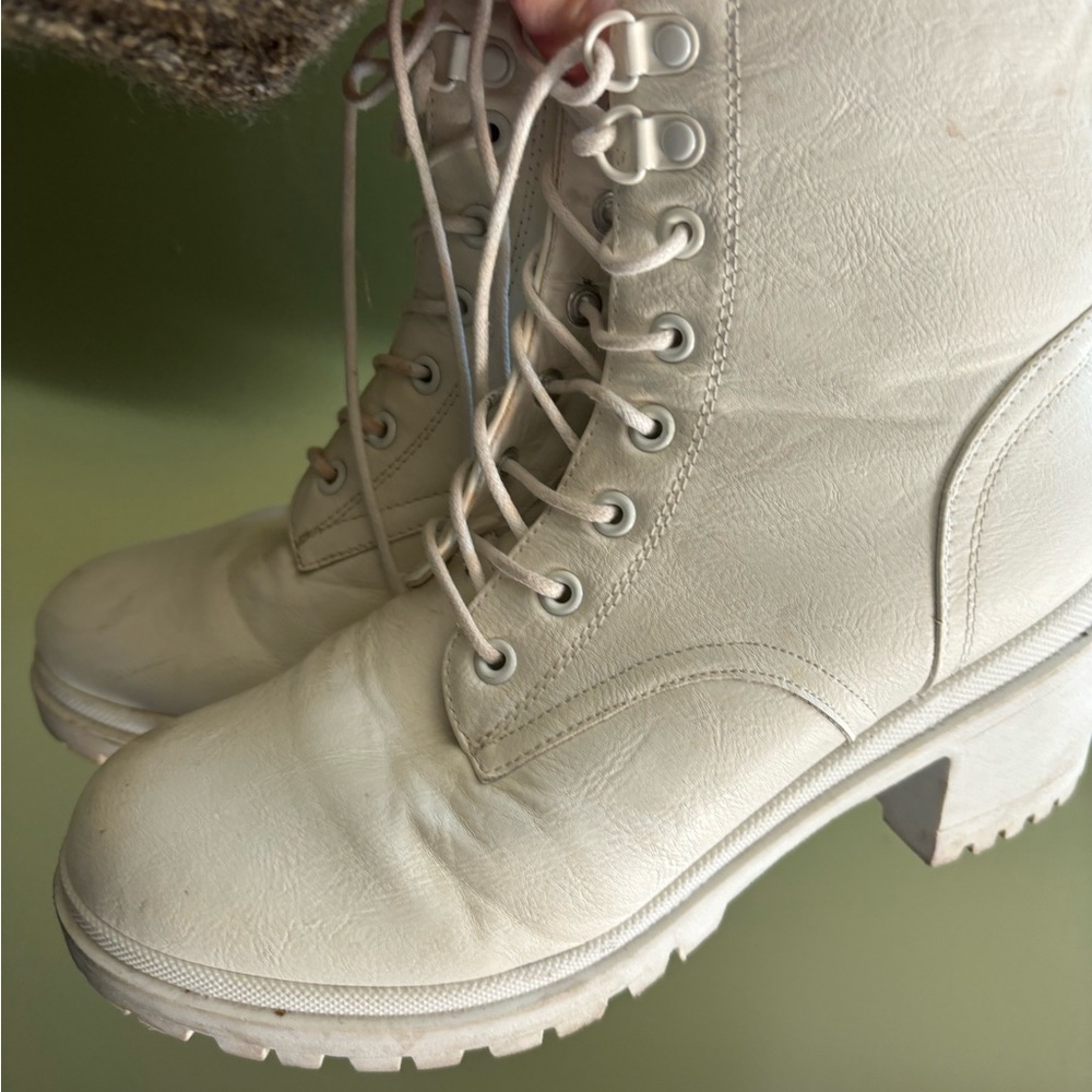 MIA Boots with side zipper and front laces.
